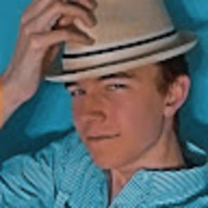 Meet your Posher, Ethan